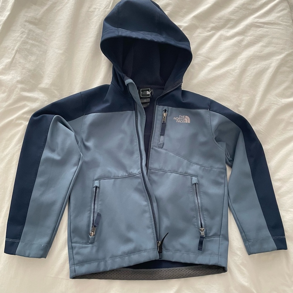 The North Face Boy's Apex Bionic Jacket small 7/8 blue